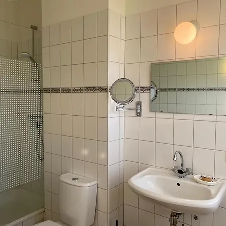 Apartment Spacious On Location In